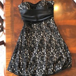 LIKE NEW White House Black Market Black Lace Dress